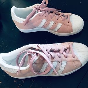 Adidas Sneakers